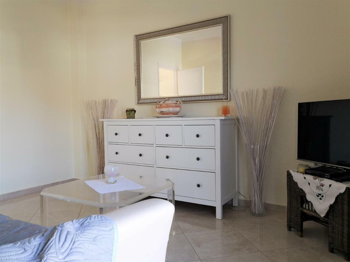 Emotion Apartments อัสโปรวาลตา ภายนอก รูปภาพ